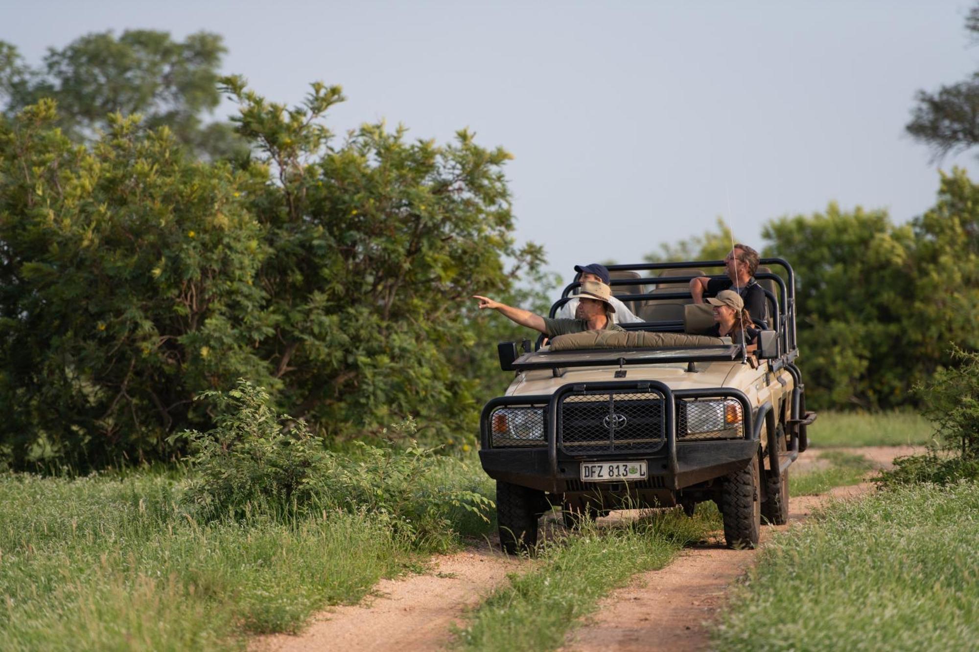 Senalala Safari Lodge privé-wildreservaat Klaserie Buitenkant foto