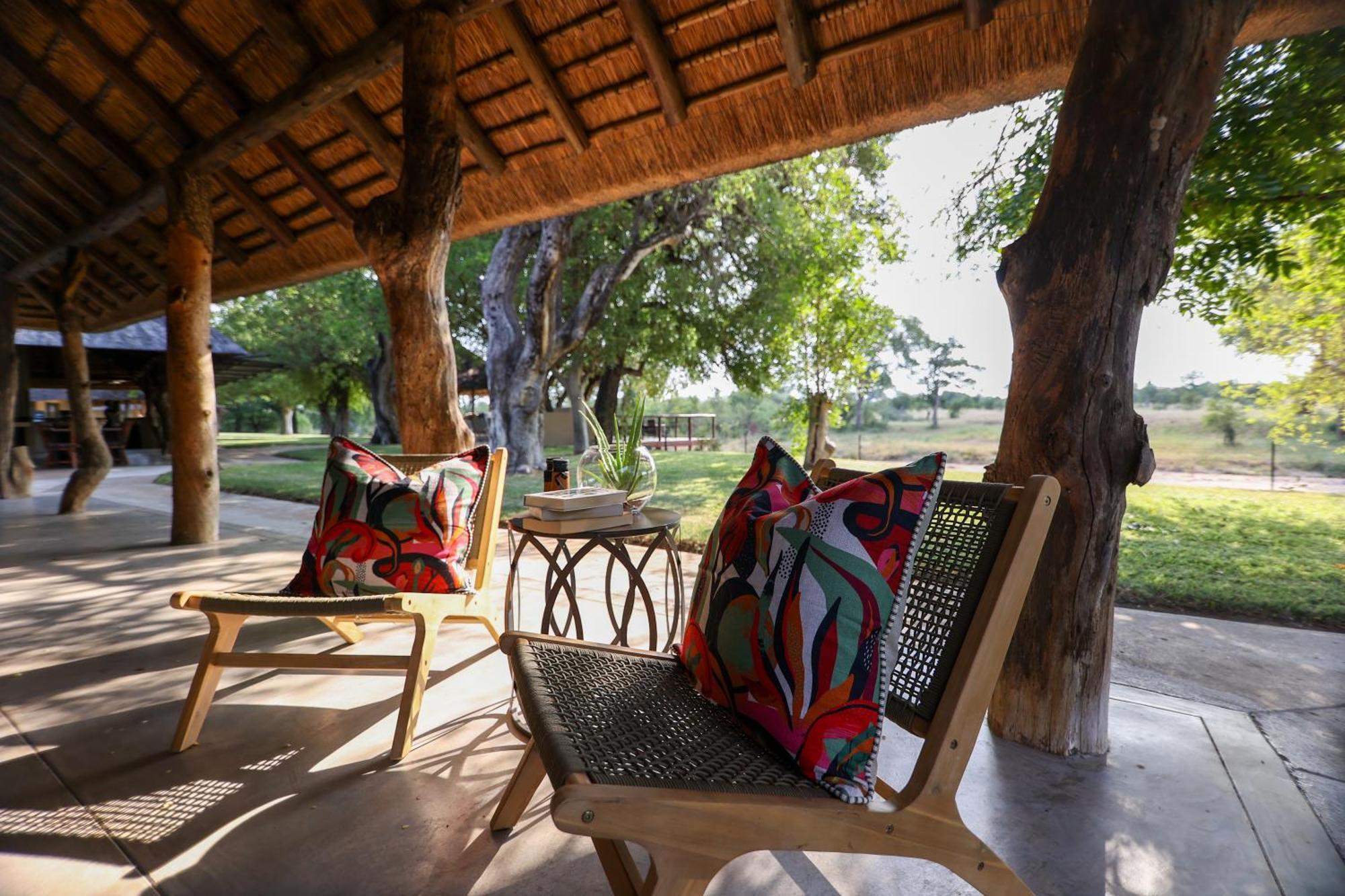 Senalala Safari Lodge privé-wildreservaat Klaserie Buitenkant foto