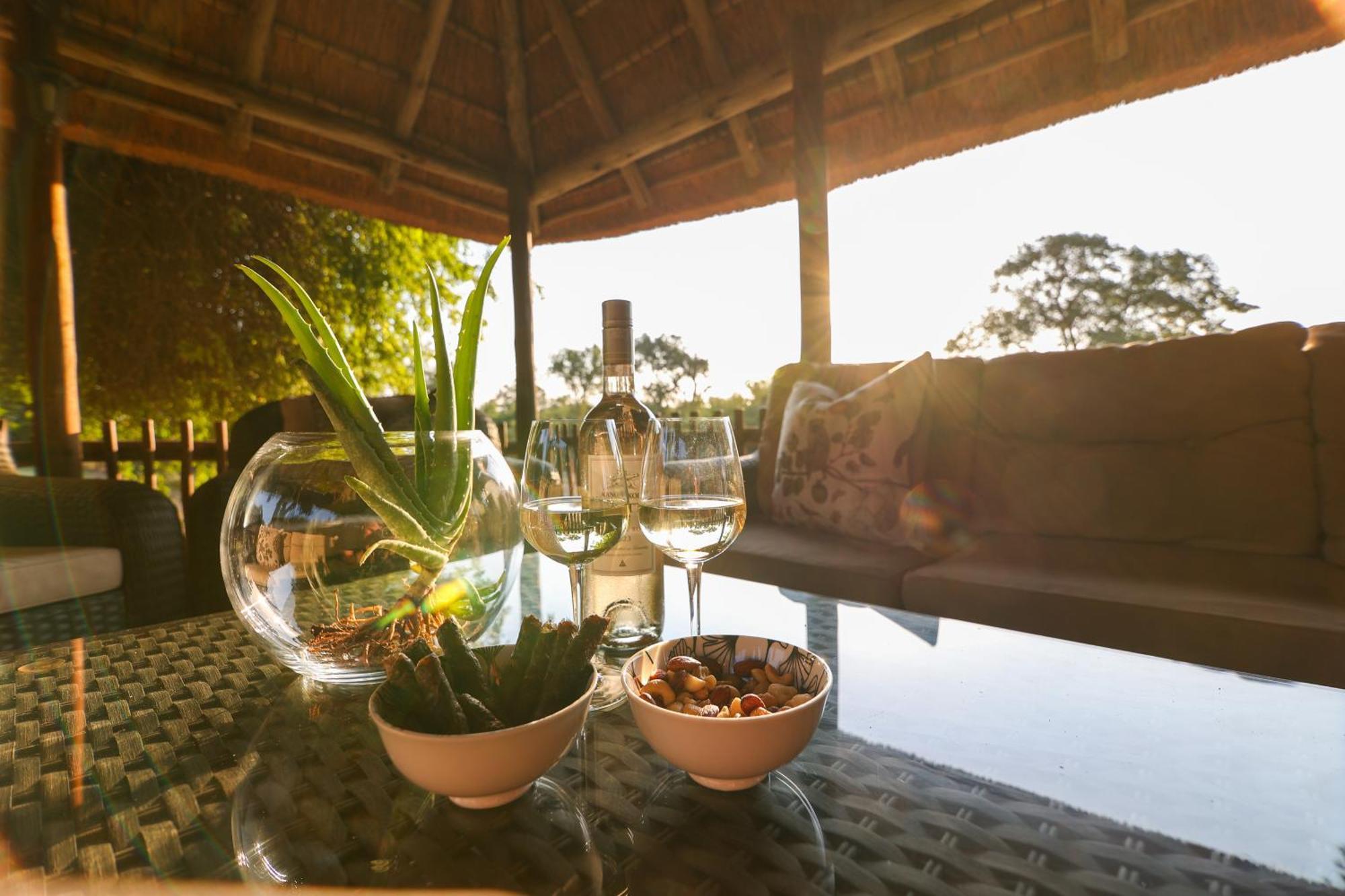 Senalala Safari Lodge privé-wildreservaat Klaserie Buitenkant foto